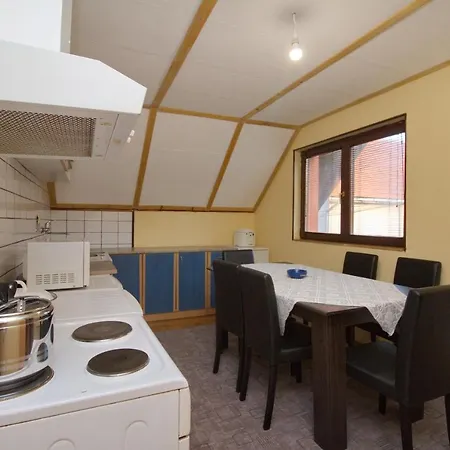 Smestaj Kod Nine I Matije Cajetina (Zlatibor)